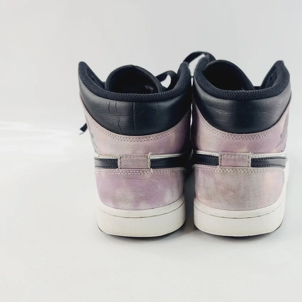 Jordan Lace Up Round Toe Leather / Rubber Sneakers Men's Size 9 Black White Pink
